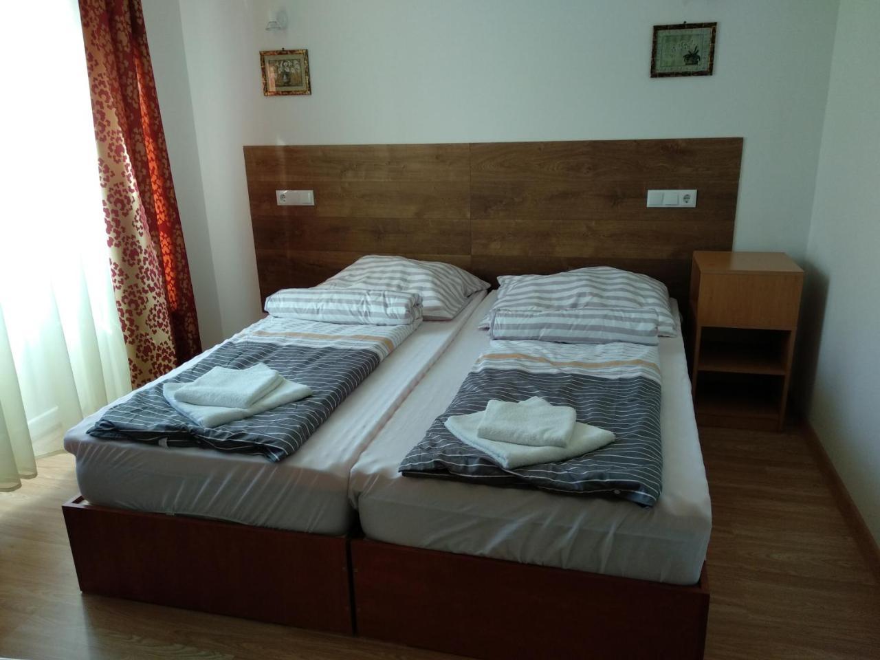 Acopark Vendégház Debrecen Extérieur photo