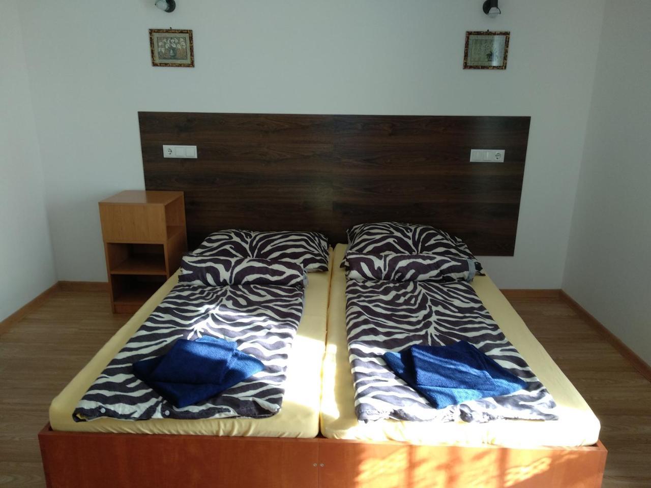 Acopark Vendégház Debrecen Extérieur photo